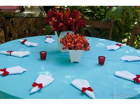 fotos e imagens de decoração vermelha para casamento